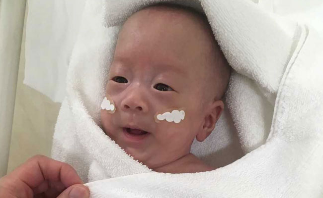 World's Smallest Baby Boy Goes Home From Japan Hospital