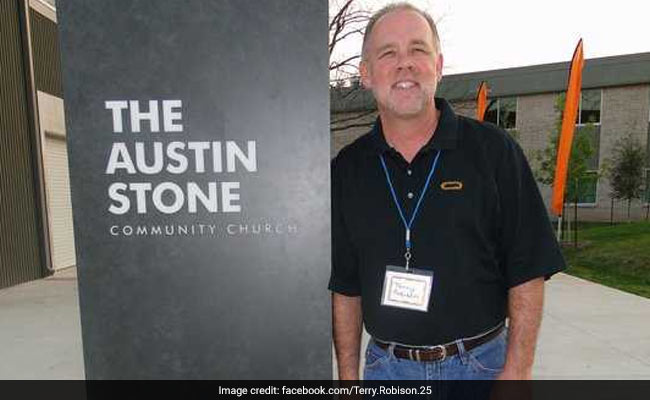 US Man's "Holiday Inn" Retirement Plan Is Viral