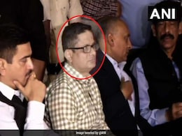 कौन हैं कोलकाता पुलिस कमिश्नर राजीव कुमार? जिनके समर्थन में आधी रात धरने पर बैठ गईं CM ममता कौन हैं कोलकाता पुलिस कमिश्नर राजीव कुमार? जिनके समर्थन में आधी रात धरने पर बैठ गईं CM ममता