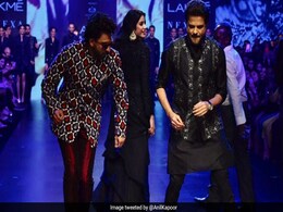 Lakme Fashion Week 2019: Full House With Janhvi And Anil Kapoor On Ramp, Ranveer Singh's Special Appearance Steals The Show Lakme Fashion Week 2019: Full House With Janhvi And Anil Kapoor On Ramp, Ranveer Singh's Special Appearance Steals The Show