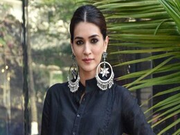 Glam Up In Statement Earrings Like Kriti Sanon. 5 Chic Options Glam Up In Statement Earrings Like Kriti Sanon. 5 Chic Options