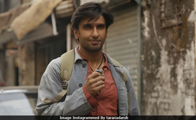 <i>Gully Boy</i> Box Office Collection Day 2: Ranveer Singh And Alia Bhatt's Film Earns Close To Rs 33 Crore