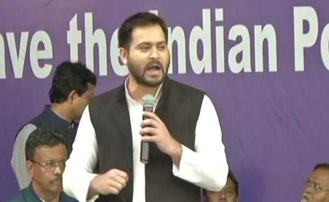 ममता के मंच से तेजस्वी यादव ने पूछा, सीबीआई अमित शाह और उनके बेटे की क्यों नहीं करती जांच