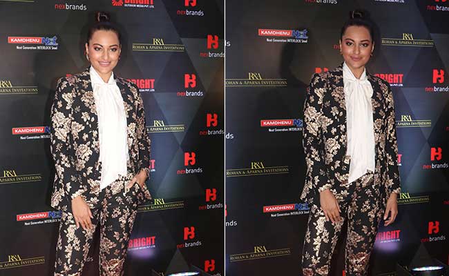 A 4-Step Guide To Get Sonakshi Sinha's Top Knot Hairstyle