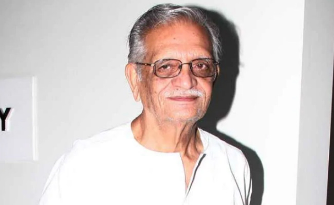 Gulzar B'day Spl: 'शाम से आंख में नमी सी है, आज फिर आप की कमी सी है', पढ़ें गुलजार की बेहतरीन शायरी