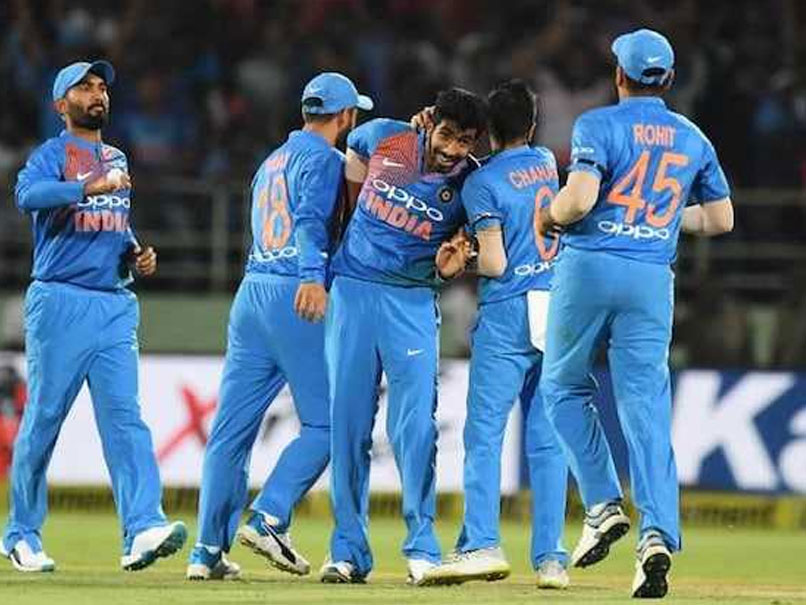 टीम इंडिया की नई Salary List: बुमराह ने दिया भुवी और धवन को झटका, ये खिलाड़ी हुए मालामाल