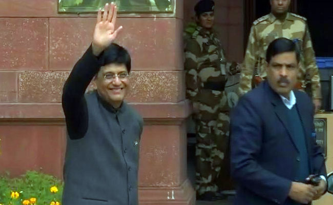 मोदी सरकार के पास चुनाव से पहले 'चौका-छक्का' मारने का आखिरी मौका, पीयूष गोयल के पिटारे में क्या होगा खास, 10 बातें