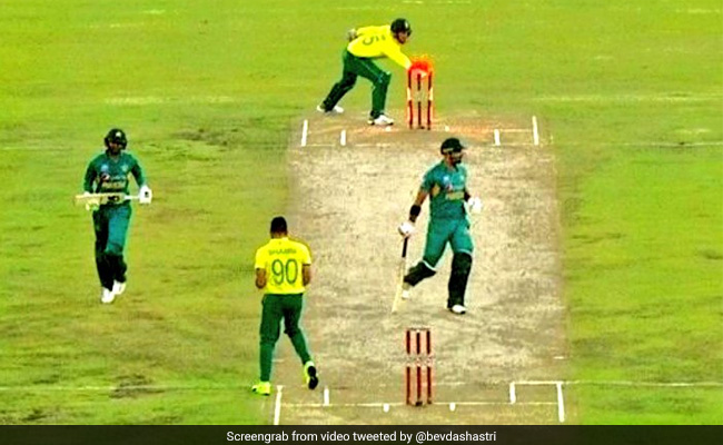 इस पाकिस्तानी बल्लेबाज को आउट करने में निकल गए अंपायर के पसीने, वायरल हुआ VIDEO