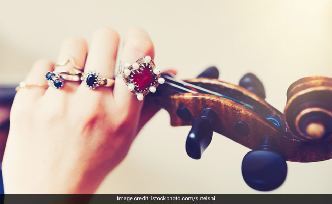 6 Adorable Rings To Accessorise Your Casual Looks