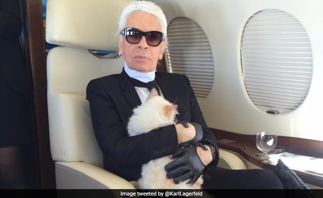 In White Shirts And Black Glasses, Karl Lagerfeld Ruled The Fashion World