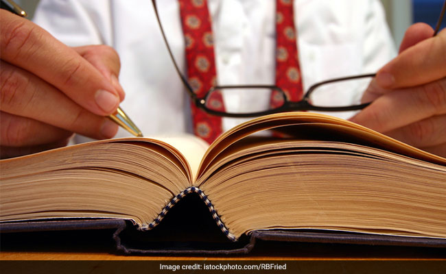 Professor Donates 50 Per Cent Of His Award Money To Alma Mater