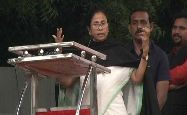 "Playing Holi With Blood": Mamata Banerjee's Fresh Attack On BJP