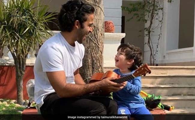 Taimur On Ukelele, Cheered On By Uncle Zahan Kapoor