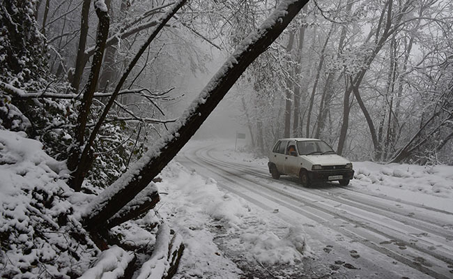 "Tickets For 28,000 In Winter": J&K Governor Asks PM To Check Price Hike