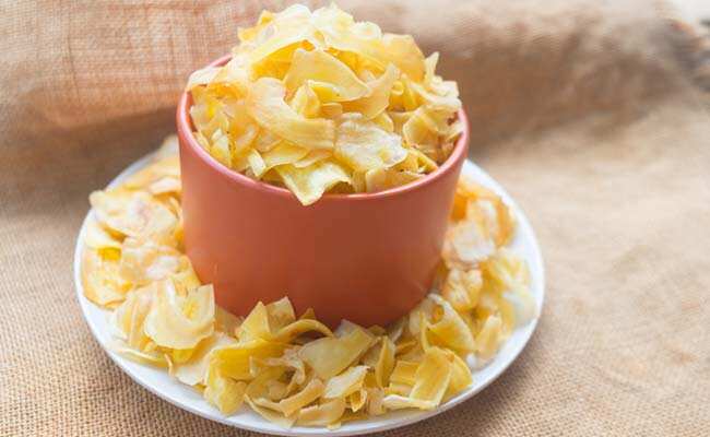 The Next Time You Need Something To Munch Try These Healthy Jackfruit Chips! Even Better They Aid In Quick Weight Loss
