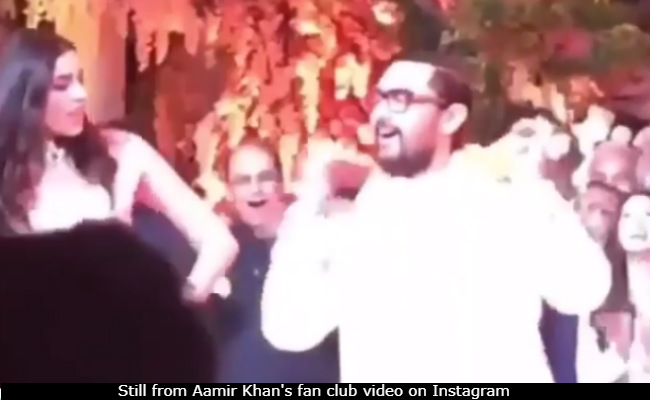 Aamir Khan Rocked '<i>Aati Kya Khandala</i>' Steps With Shloka Mehta At Ambani Pre-Wedding Bash In Switzerland