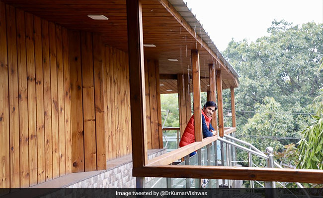 14 February पर कुमार विश्वास हुए शायराना, ट्विटर पर #Valentines डे की लिख डाली शानदार शायरी