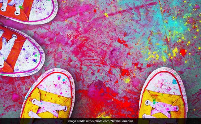5 Bright And Fashionable Shoes To Get For Your Summer Wardrobe
