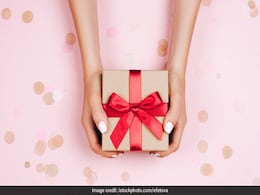 Celebrate The Women In Your Life With 5 Thoughtful Valentine's Day Gifts Celebrate The Women In Your Life With 5 Thoughtful Valentine's Day Gifts