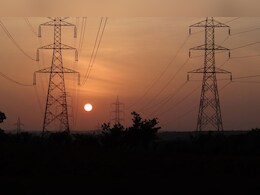 ब&zwj;िजली व&zwj;िभाग का मैसेज आया क्&zwj;या, शाम को 6 बजे से 11 बजे तक वॉश&zwj;िंग मशीन और वॉटर पंप ना चलाएं,  AC का टेंपेचर रखें 24 ड&zwj;िग्री