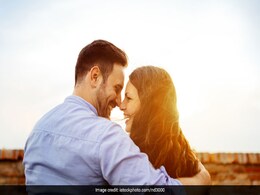 Valentine Day 2020: वैलेंटाइन वीक का सबसे खास और रोमांटिक दिन है Kiss Day, जानें क्या 'किस' करना है सेहत के लिए फायदेमंद, क्यों मनाया जाता है किस डे! Valentine Day 2020: वैलेंटाइन वीक का सबसे खास और रोमांटिक दिन है Kiss Day, जानें क्या 'किस' करना है सेहत के लिए फायदेमंद, क्यों मनाया जाता है किस डे!