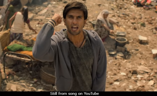 <I>Gully Boy</i> Box Office Collection Day 4: Ranveer Singh's Film Scores Like There's No Tomorrow, At Over Rs 72 Crore Now
