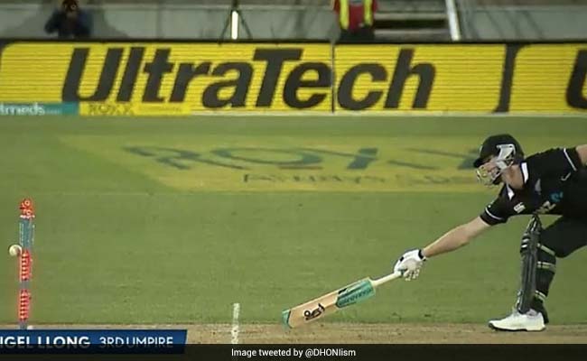 VIDEO: एमएस धोनी से बचने के लिए ICC ने बताया बल्लेबाज को एक IDEA, बोले- माही से बचना है तो...