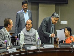 Opposition Backs Air Strike At All-Party Meet, But Warns Against Anti-Kashmiri "Jingoism" Opposition Backs Air Strike At All-Party Meet, But Warns Against Anti-Kashmiri "Jingoism"