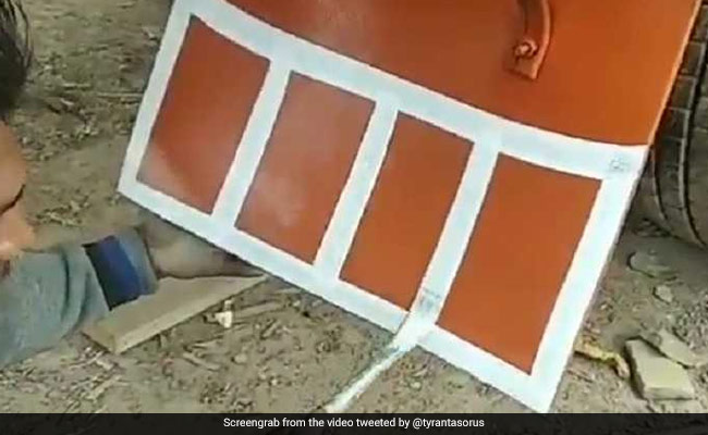 ट्रक के पीछे पेंटर ने स्टाइल से लिखी ऐसी चीज, देखकर आपको भी मिलेगा सुकून, देखें VIDEO