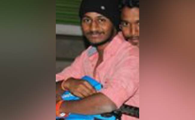 लड़की के बात करने से मना करने पर सिरफिरे आशिक ने सेरआम किया जानलेवा हमला, हालात गंभीर