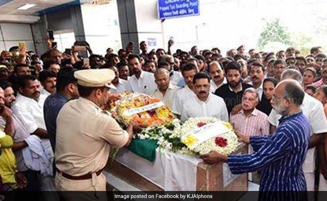 Kerala Announces Rs 25 Lakh Aid For CRPF Soldier VV Vasant Kumar's Family