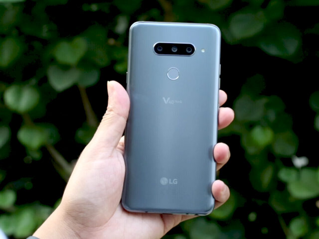 LG V40 ThinQ Review