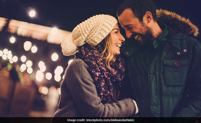 Happy Valentine's Day 2019: Make Your Valentine Blush With These Messages