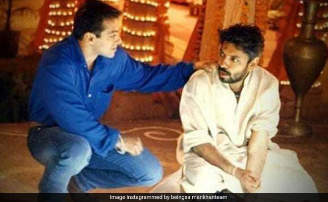Salman Khan And Sanjay Leela Bhansali Reunite, 19 Years After <i>Hum Dil De Chuke Sanam</i>