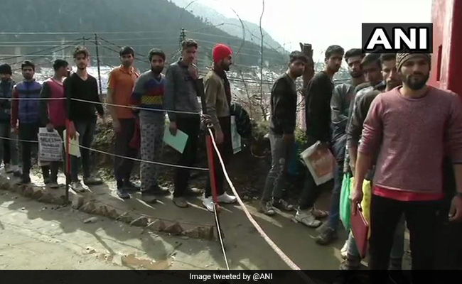 After Pulwama, 2,500 Young Kashmiri Men Apply For 111 Vacancies In Army