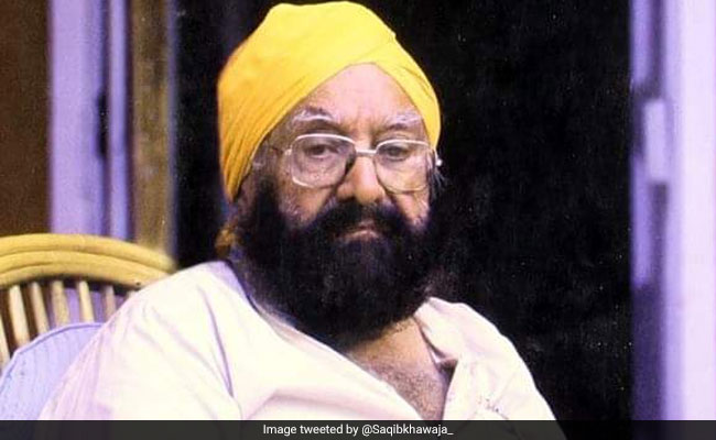 At Bhopal Railway Station, Vendors Can't Sell Khushwant Singh's "Obscene" Novel