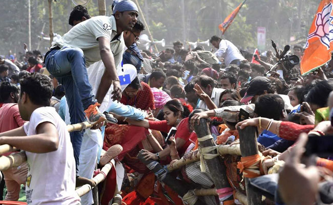 PM Modi Cuts Short His Speech After Stampede Breaks Out In Bengal Rally