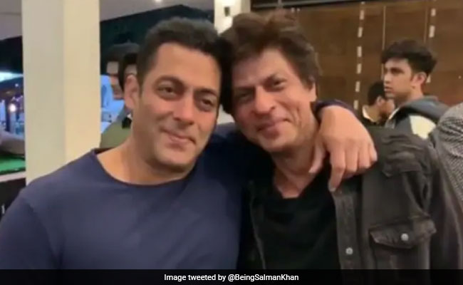 Shah Rukh Khan Reveals Salman Was First Person To Call DDLJ A 'Great' Film