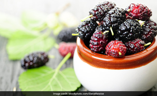Mulberries are beneficial for your digestive health