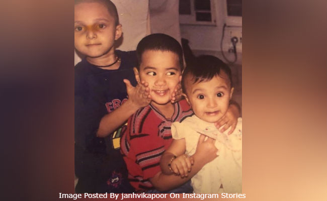10/10 If You Can Identify Janhvi Kapoor In This Priceless Throwback Pic
