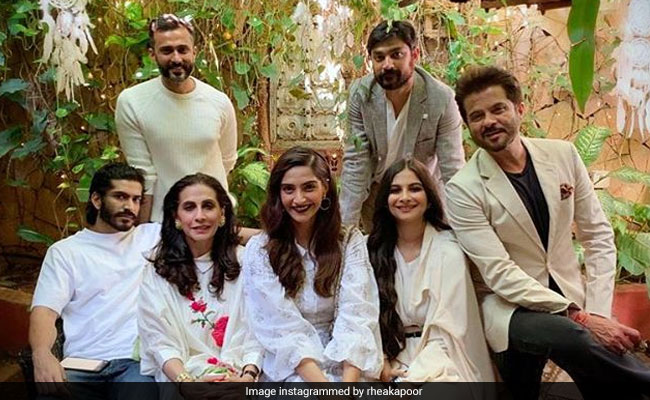 What Sonam Kapoor Has To Say About Rhea And Karan Boolani's Relationship