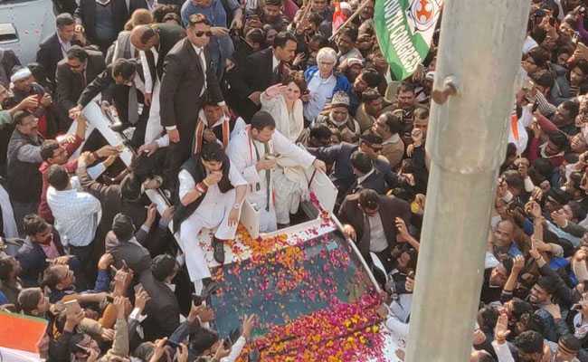 ''<i>Chor</i> Show'': UP BJP Minister Labels Congress's Lucknow Road Show