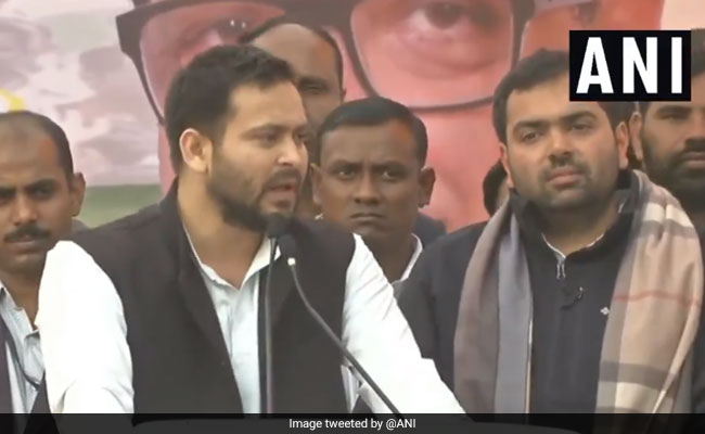 Pulwama Attack: वर्ल्ड कप में भारत को पाक से नहीं खेलने के निर्देश पर बोले तेजस्वी- हमले का जवाब दिया जाए, लेकिन...