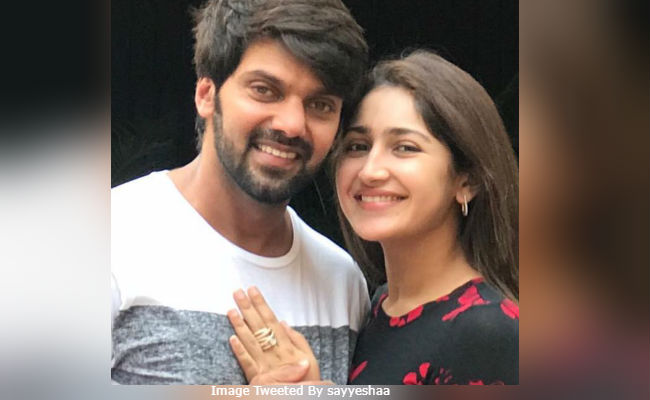 On Valentine's Day, Actors Sayyeshaa Saigal And Arya Confirm Their March Wedding