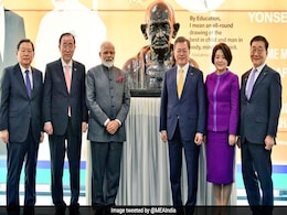दक्षिण कोरियाः पीएम मोदी ने किया महात्मा गांधी की प्रतिमा का अनावरण, शांति पुरस्कार से होंगे सम्मानित दक्षिण कोरियाः पीएम मोदी ने किया महात्मा गांधी की प्रतिमा का अनावरण, शांति पुरस्कार से होंगे सम्मानित