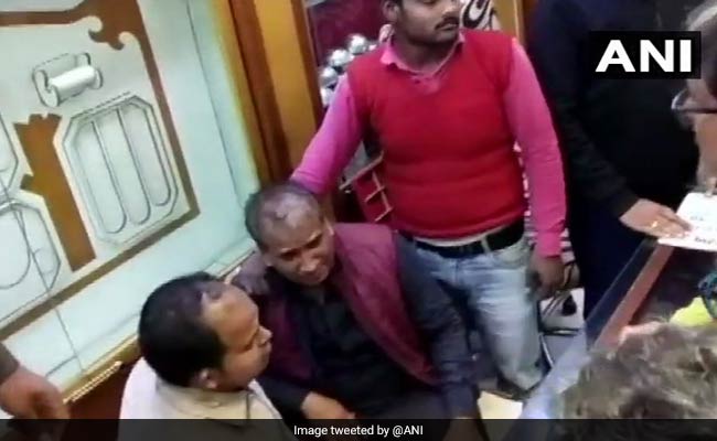 6 Loot Gold, Silver Ornaments Worth Rs 2 Crore From Bihar Jewellery Shop