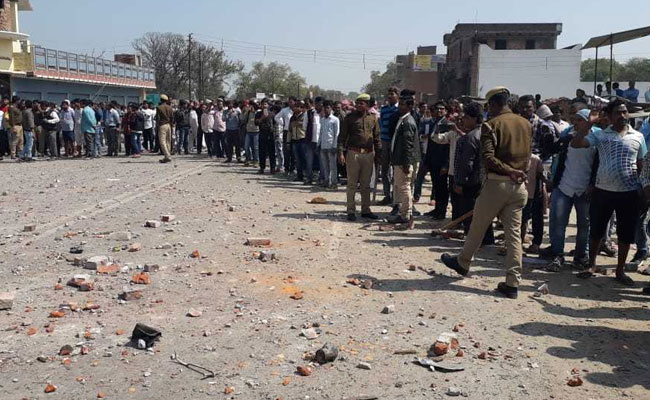 उत्तर प्रदेश के भदोही में फैक्ट्री में ब्लास्ट, 11 लोगों की मौत 