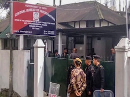 दूसरे दिन भी कोलकता पुलिस कमिश्नर राजीव कुमार से हुई लंबी पूछताछ, पूर्व टीएमसी सांसद से कराया गया आमना-सामना दूसरे दिन भी कोलकता पुलिस कमिश्नर राजीव कुमार से हुई लंबी पूछताछ, पूर्व टीएमसी सांसद से कराया गया आमना-सामना