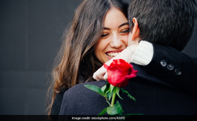 Happy Rose Day 2019: If You Get A Red Rose Today, It May Mean This For You