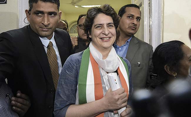 मायावती के बाद अब प्रियंका गांधी भी टि्वटर पर आईं, जानें- किसे कर रही हैं फॉलो